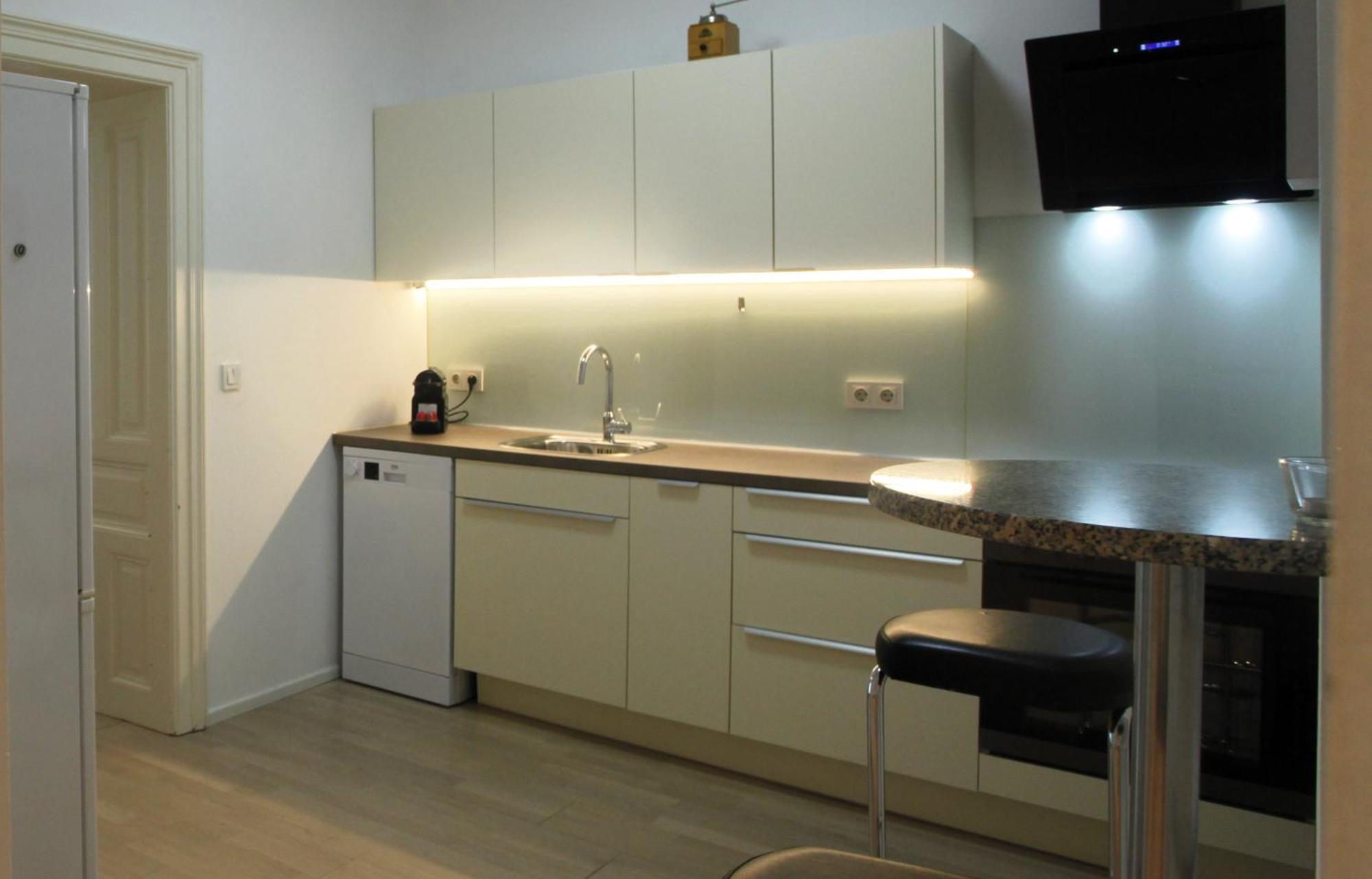 Casa Nostra - Schoene 3-Zimmerwohnung Am Augarten Виена Екстериор снимка